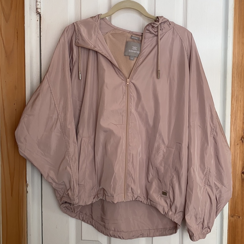 SOIA & KYO Oaklynn Rose Quartz Water-Repellent Jacket With Hood